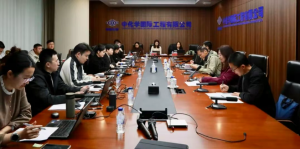 㶫йҵЭḱ³鳤ʩ־